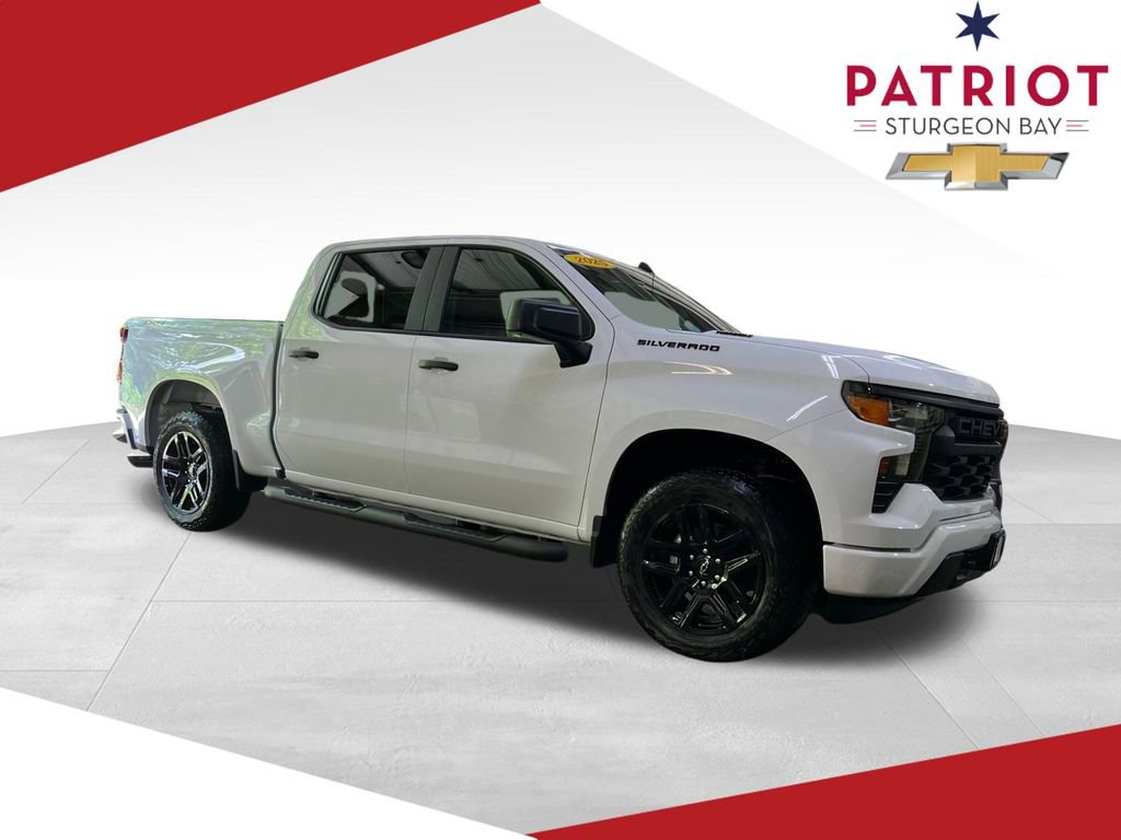 New 2025 Chevrolet Silverado 1500 Custom w/ Turbomax Blackout Package