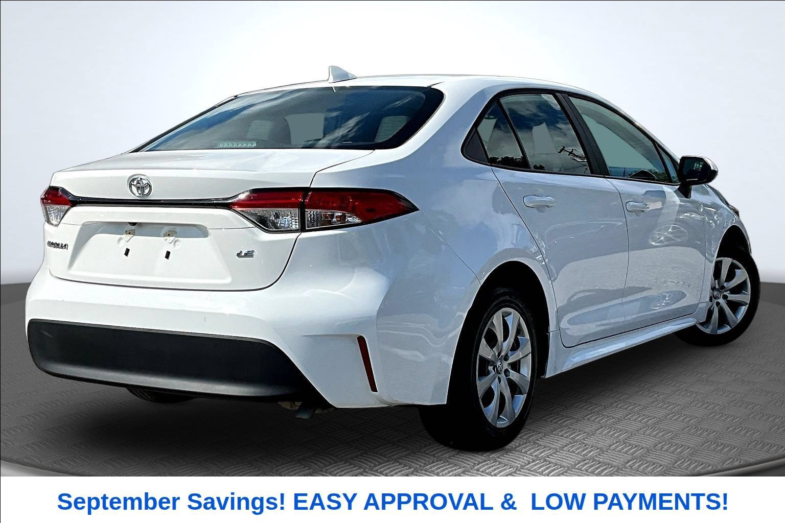 Used 2025 Toyota Corolla LE FWD image 5