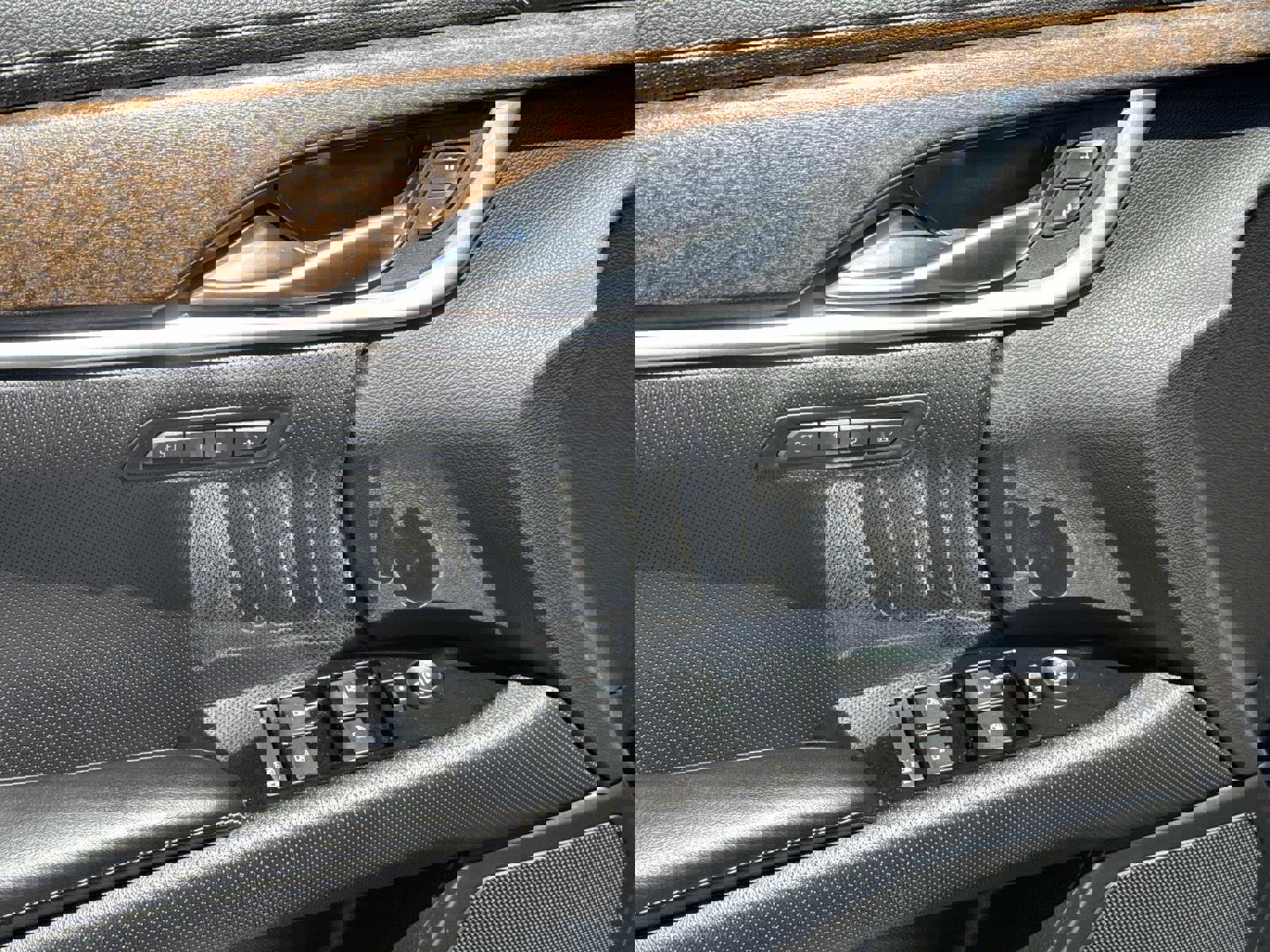 Used 2018 Cadillac XTS Luxury FWD image 19