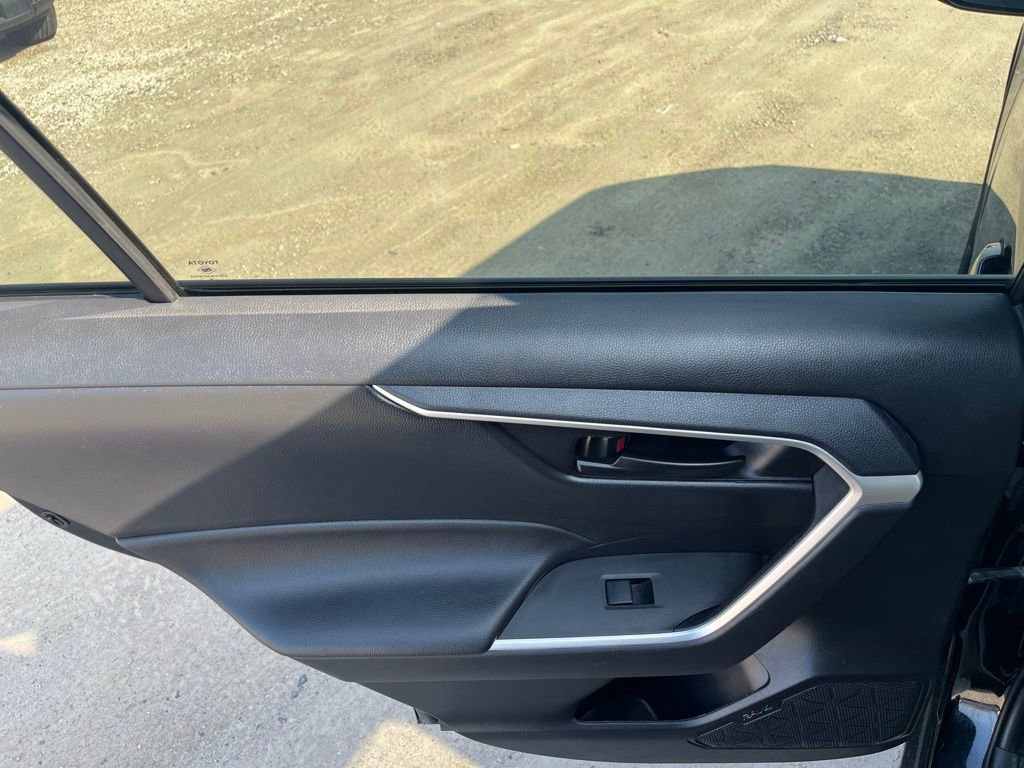 Used 2024 Toyota RAV4 LE image 23