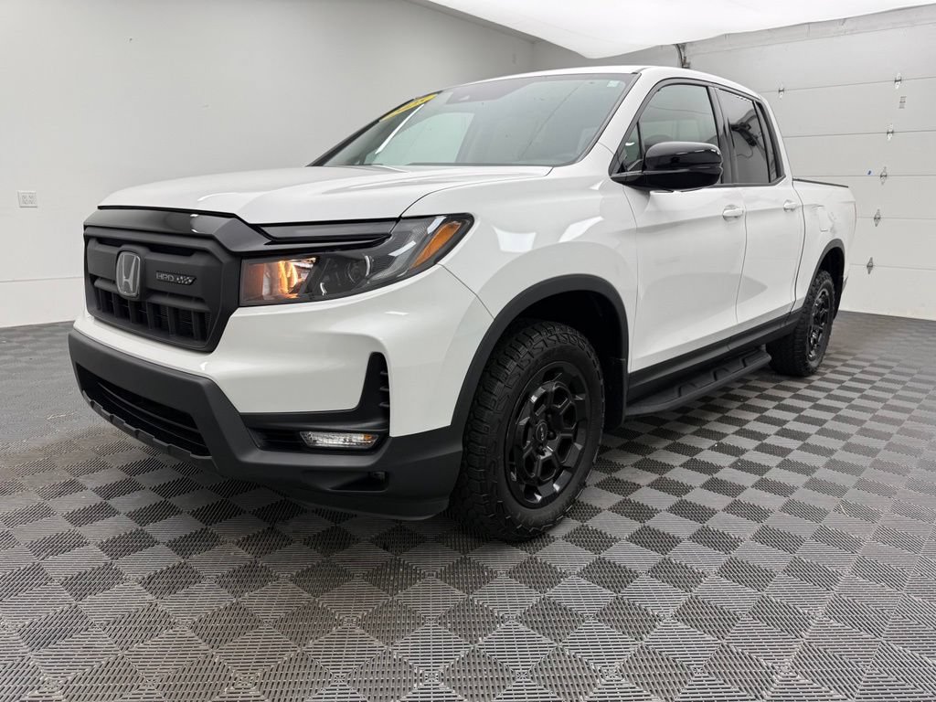 Used 2025 Honda Ridgeline Sport+ image 2