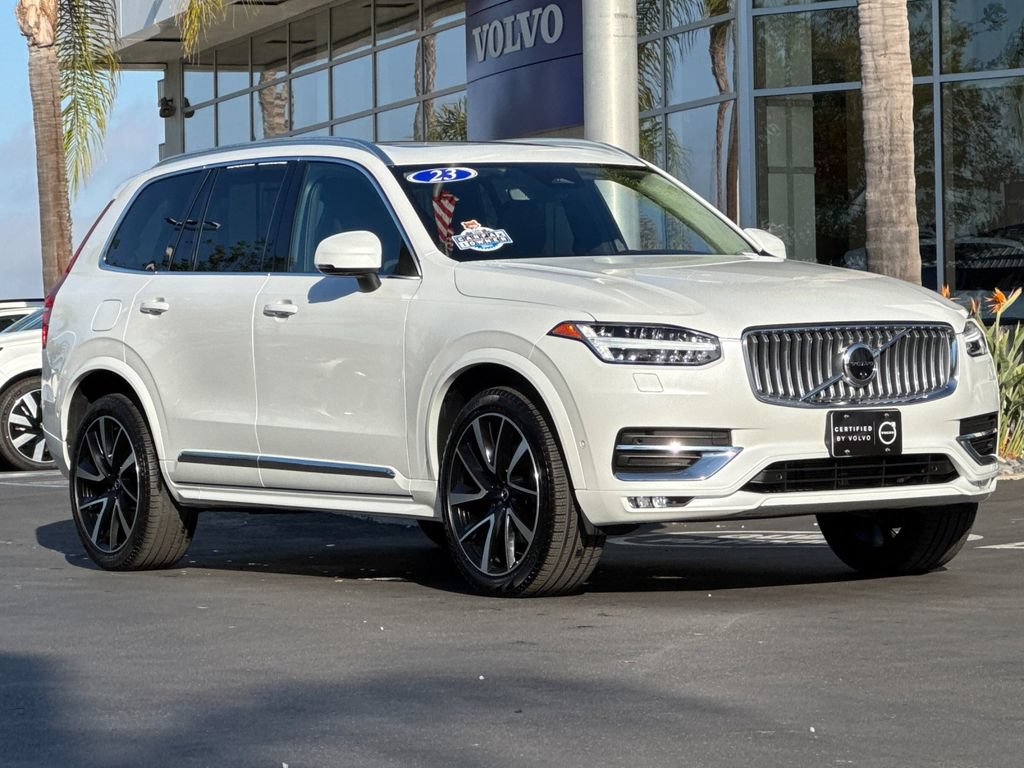 Certified 2023 Volvo XC90 B5 Plus AWD/4WD image 7