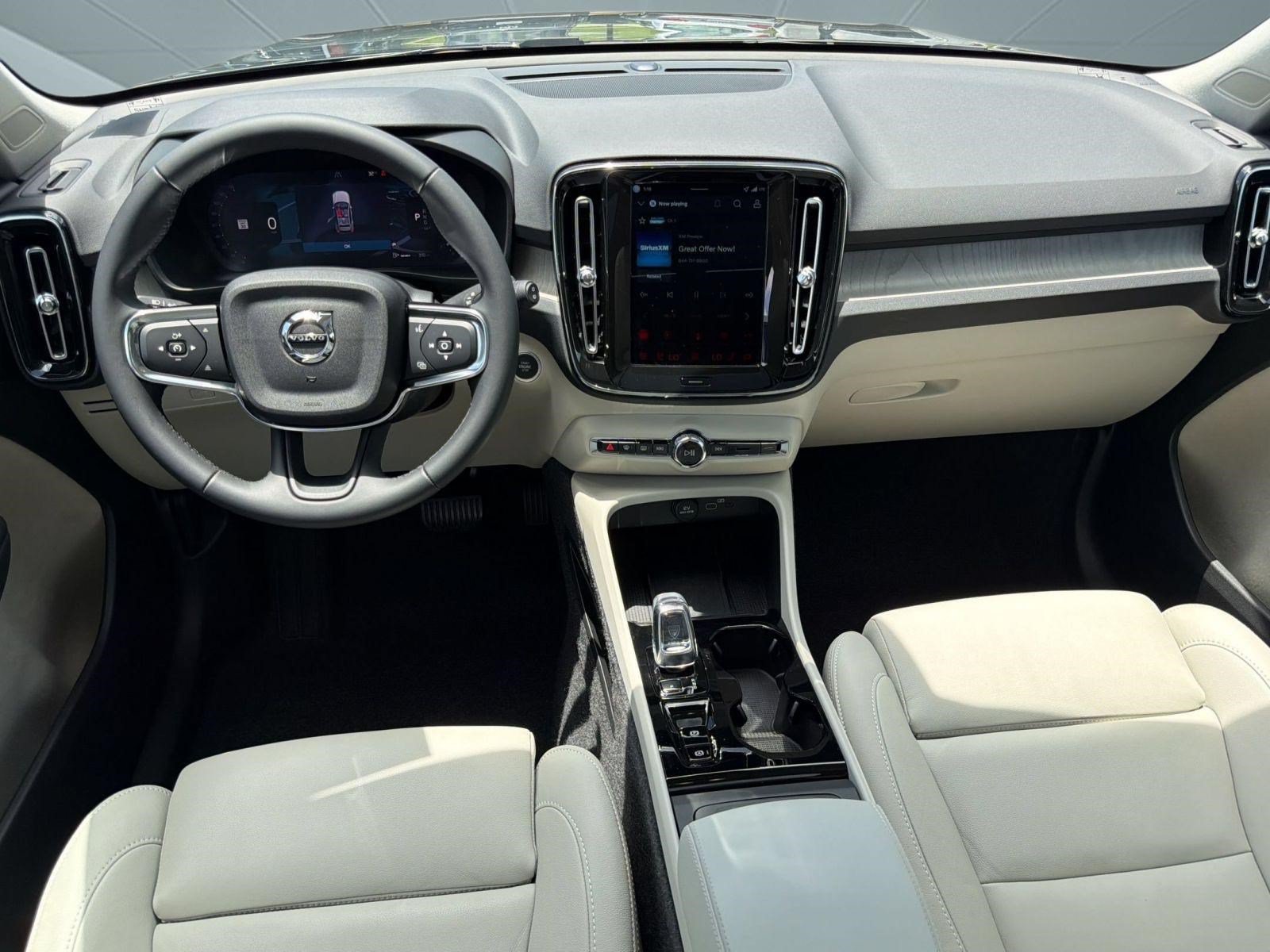 Certified 2026 Volvo XC40 B5 Plus AWD/4WD image 16