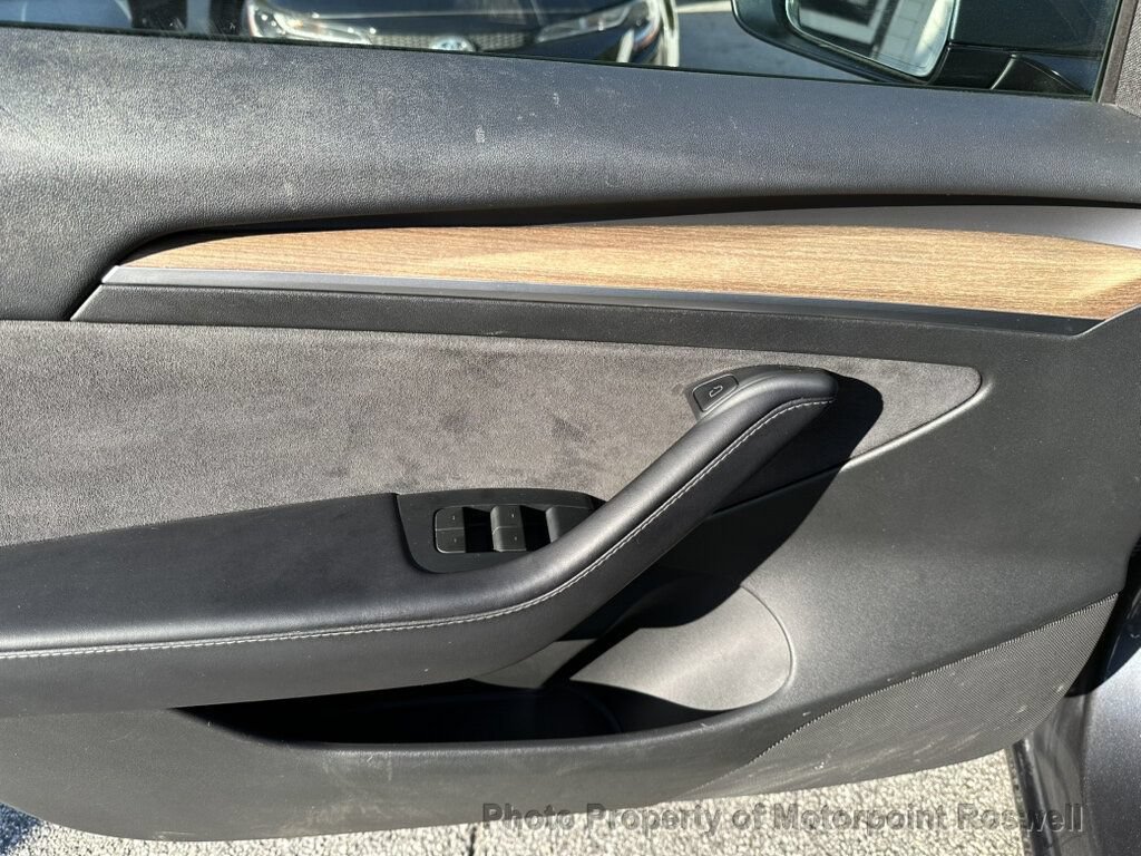 Used 2023 Tesla Model 3 Standard Range RWD image 16