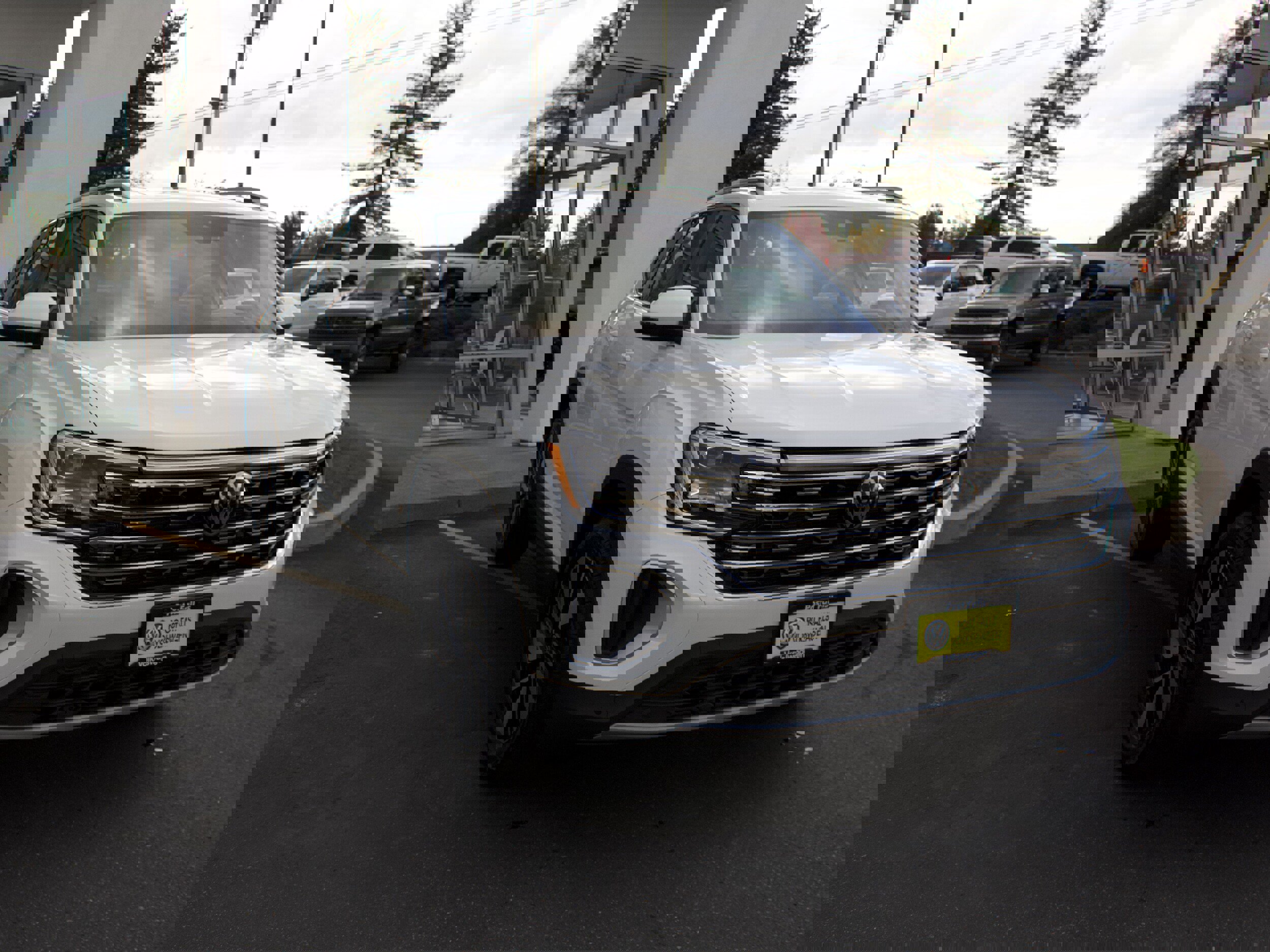 New 2025 Volkswagen Atlas SEL image 3