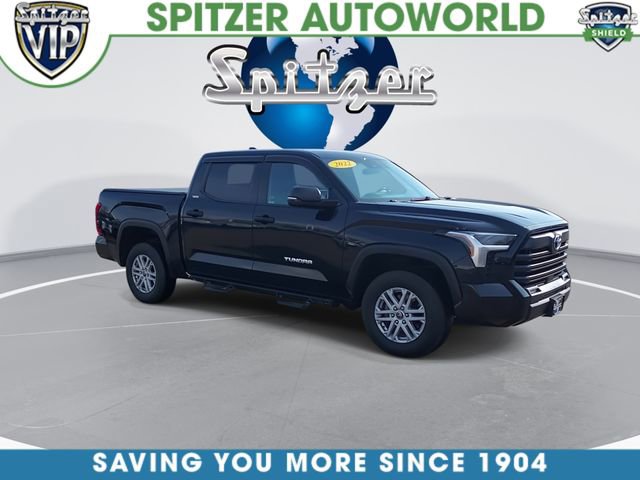 Used 2022 Toyota Tundra SR5 w/ SR5 Convenience Package image 2