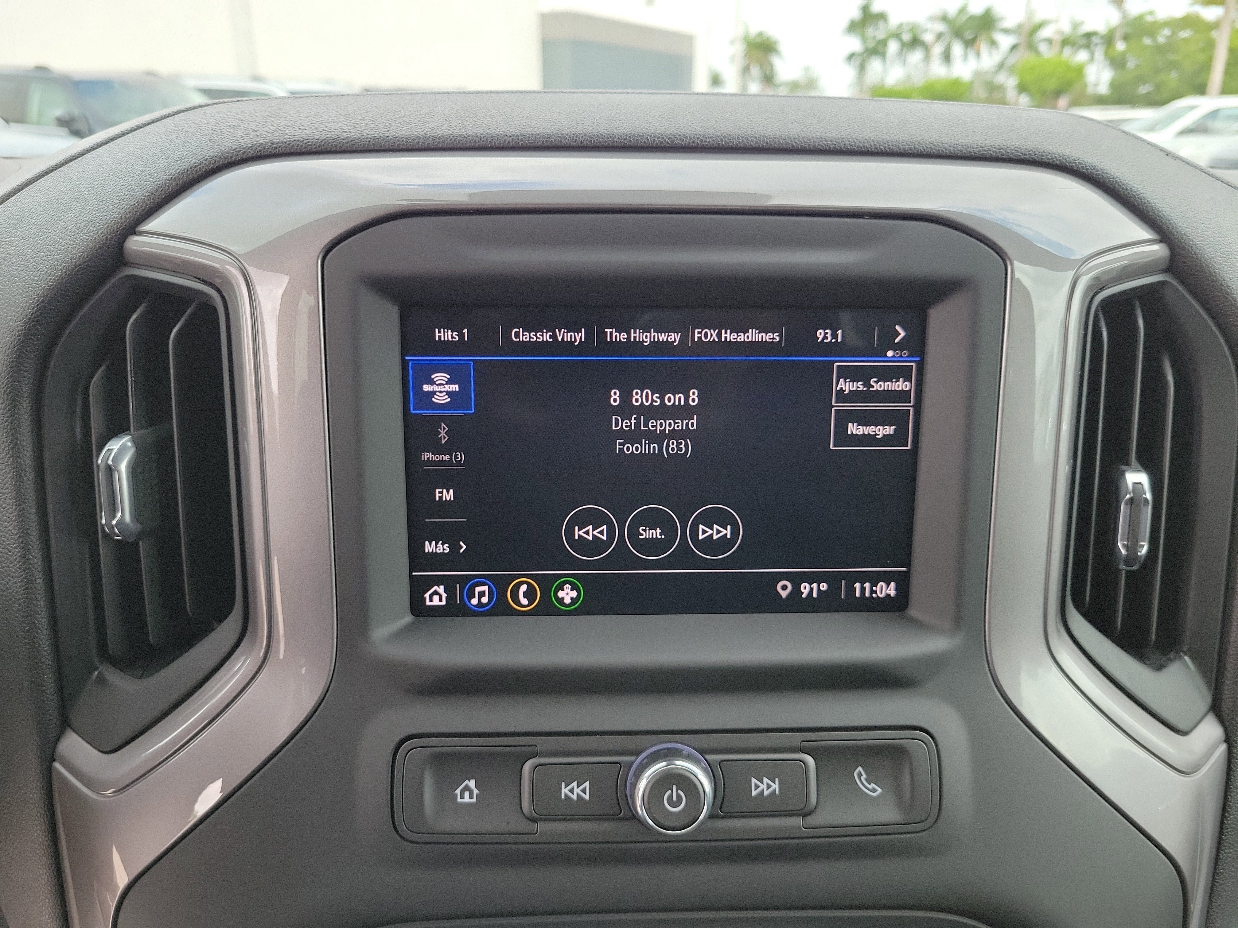 Used 2022 Chevrolet Silverado 1500 Custom RWD image 21