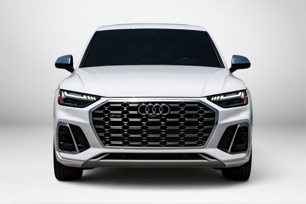 Used 2023 Audi SQ5 Prestige w/ Prestige Package AWD/4WD image 3