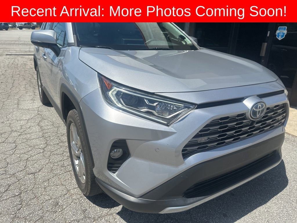 Used 2019 Toyota RAV4 Limited AWD/4WD image 2