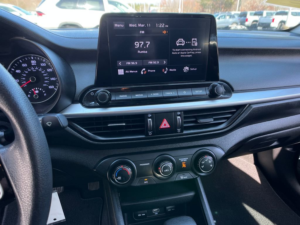 Used 2023 Kia Forte LXS image 18