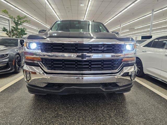 Used 2018 Chevrolet Silverado 1500 LT w/ All Star Edition AWD/4WD image 3