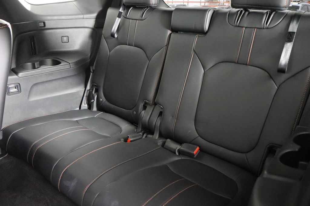 Used 2024 Honda Pilot TrailSport image 16