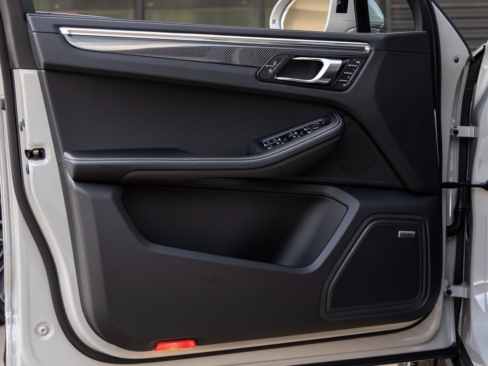 New 2026 Porsche Macan GTS image 21