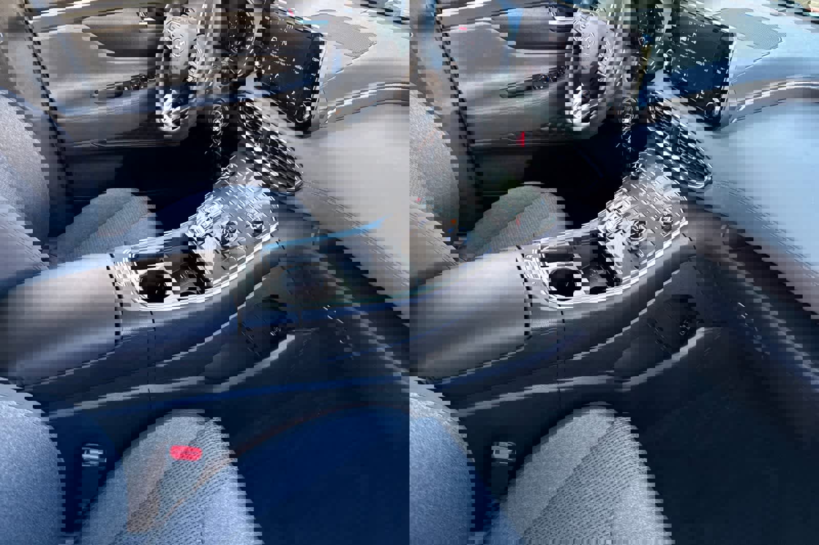 Used 2023 Hyundai Santa Fe SE w/ Cargo Package image 17