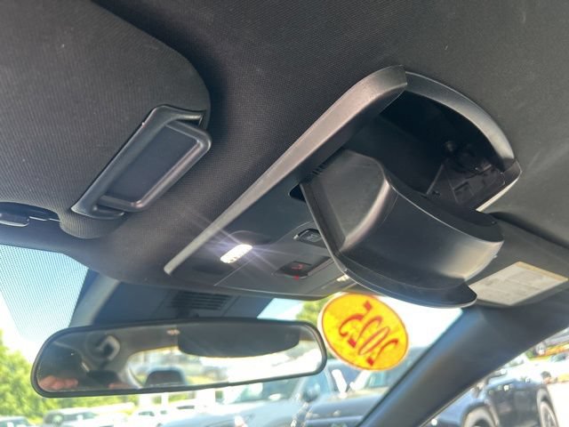 Used 2025 Toyota Camry SE FWD image 31