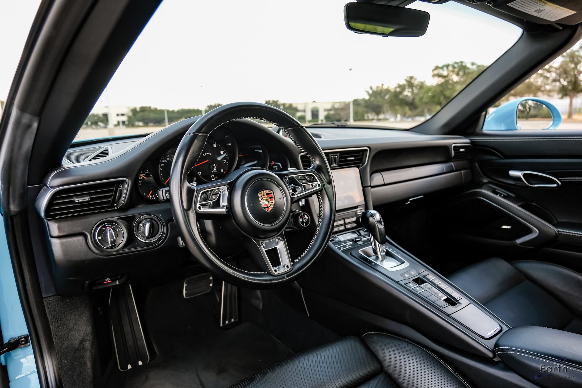 Used 2019 Porsche 911 Targa 4 GTS AWD/4WD image 3