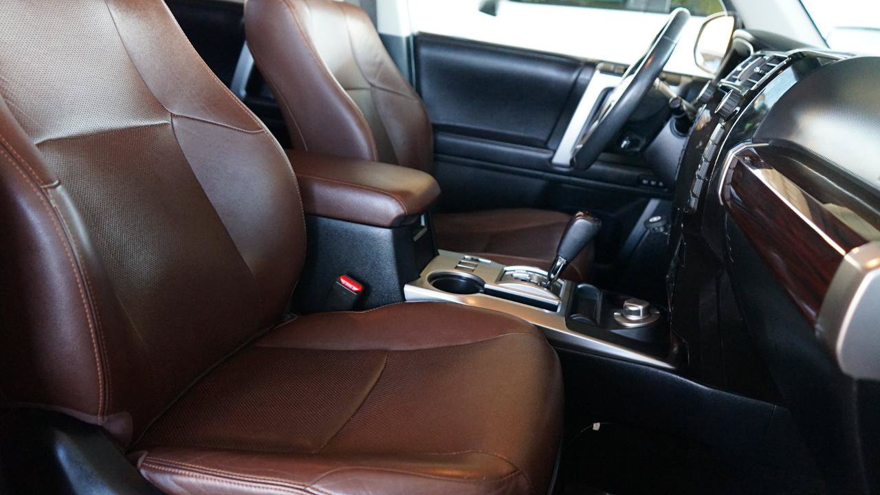Used 2019 Toyota 4Runner Limited AWD/4WD image 14