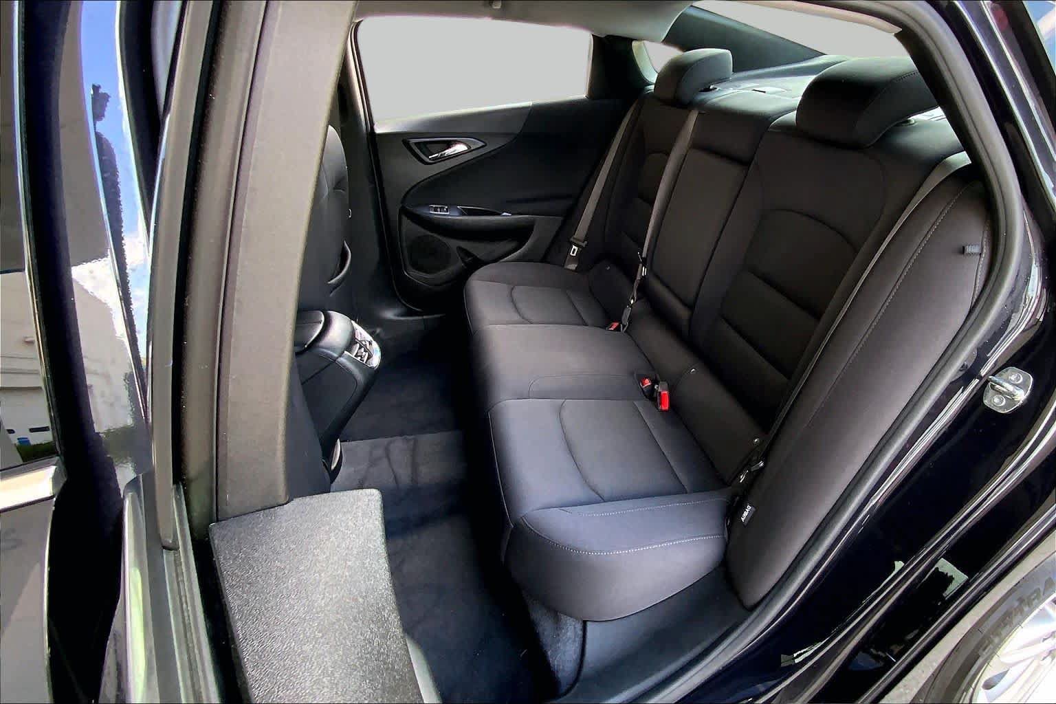 Used 2023 Chevrolet Malibu LT FWD image 21