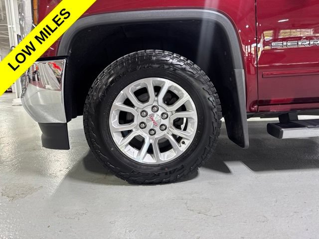 Used 2017 GMC Sierra 1500 SLE w/ SLE Value Package AWD/4WD image 9