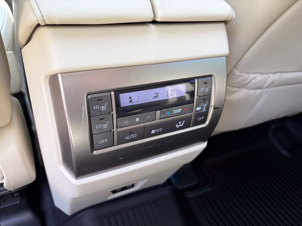 Used 2021 Lexus GX 460 Luxury w/ Sport Design Package AWD/4WD image 48
