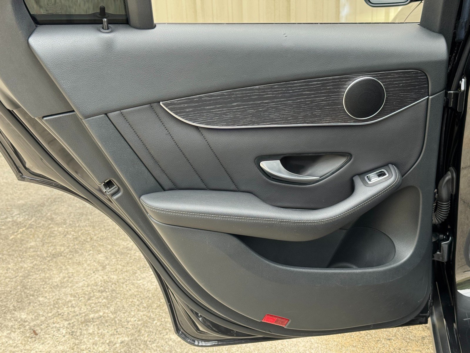 Used 2021 Mercedes-Benz GLC 300 w/ AMG Line image 38