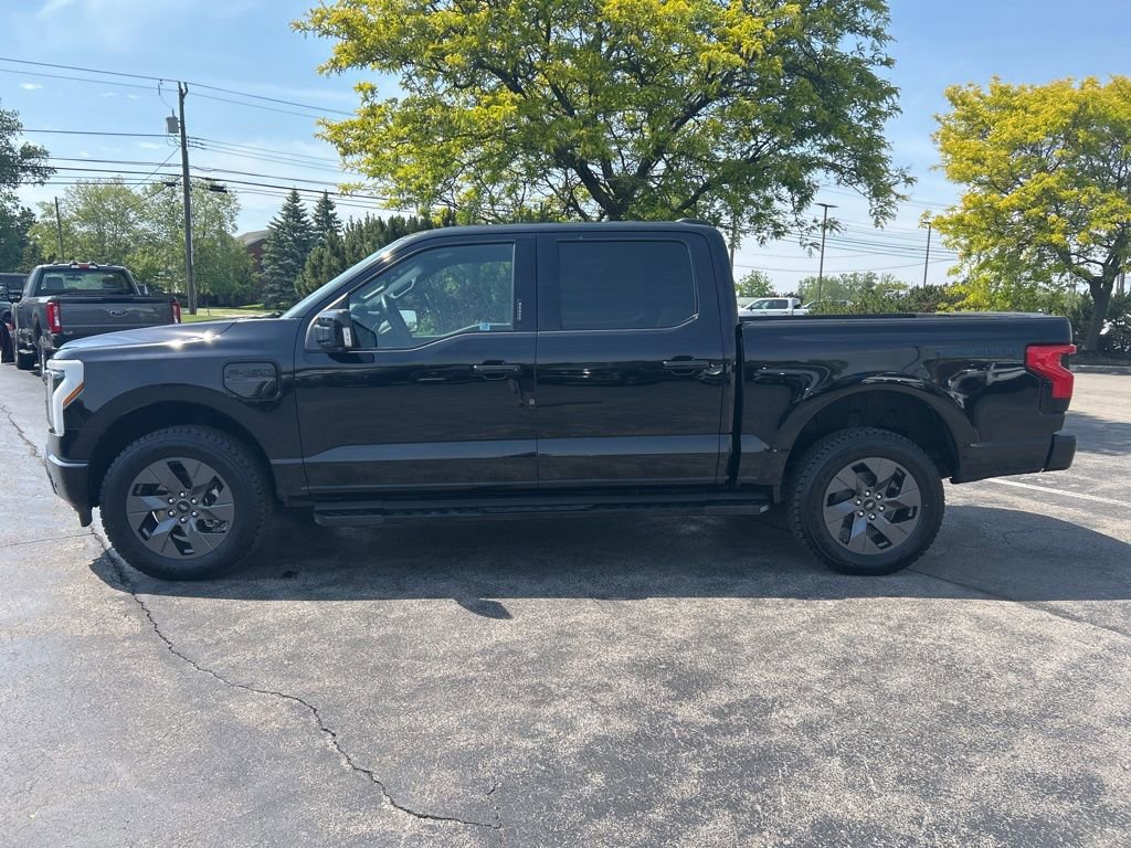 Used 2022 Ford F150 Lightning Lariat AWD/4WD image 4
