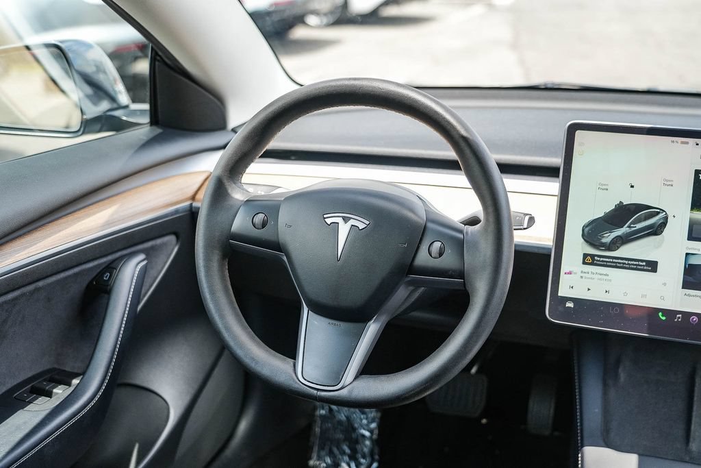 Used 2022 Tesla Model 3 Long Range AWD/4WD image 17