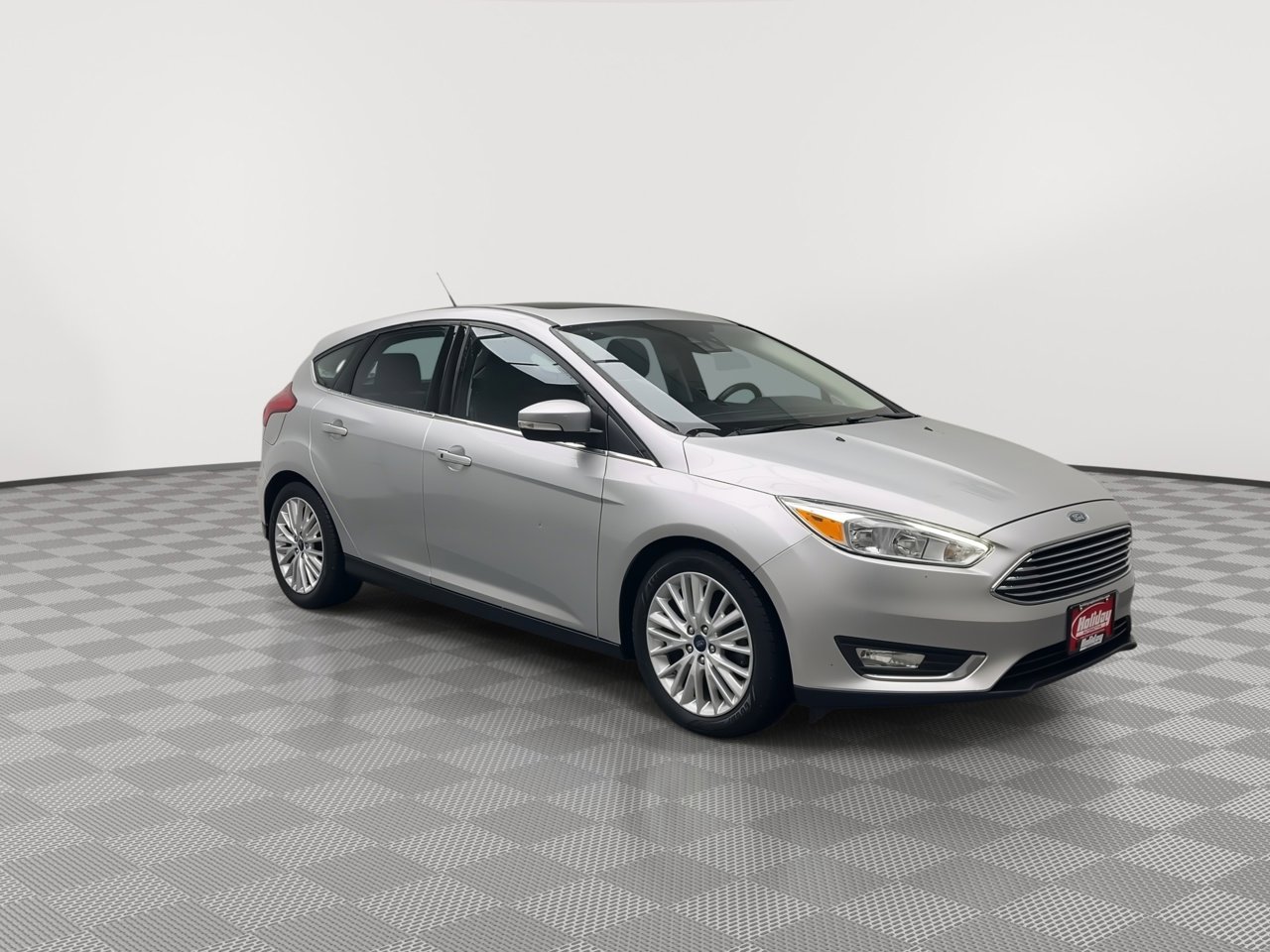 Used 2017 Ford Focus Titanium w/ Titanium Technology Package image 34