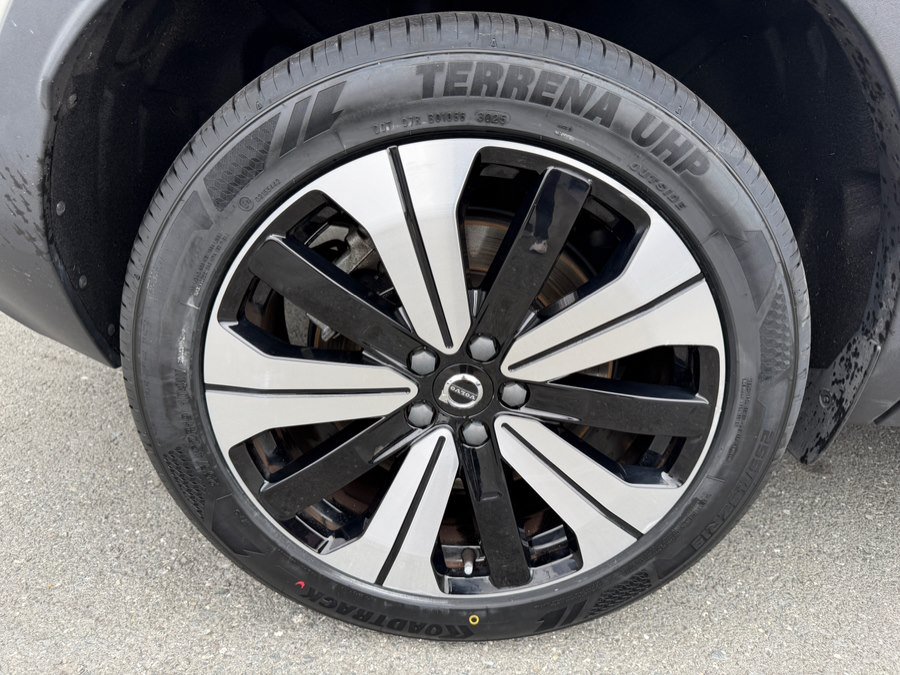 Used 2023 Volvo XC40 Recharge Plus AWD/4WD image 50