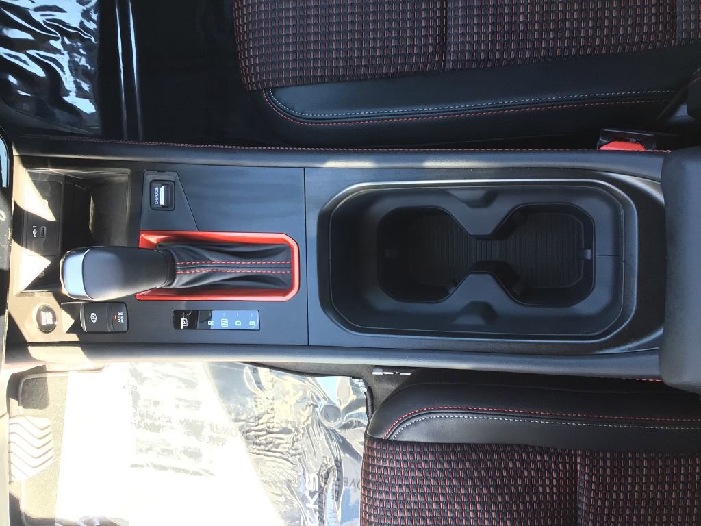 New 2026 Nissan Kicks SR w/ Cold Weather Package image 14