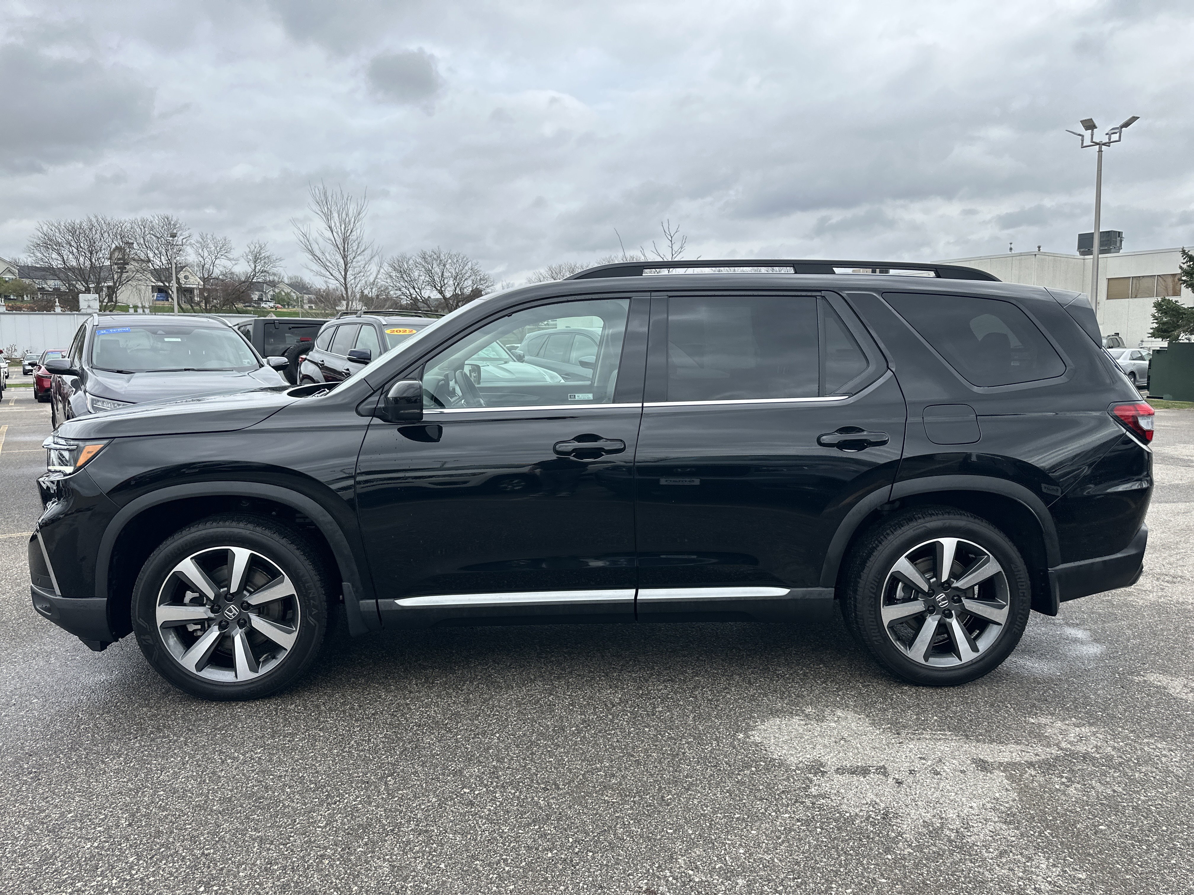 Certified 2023 Honda Pilot Touring image 6