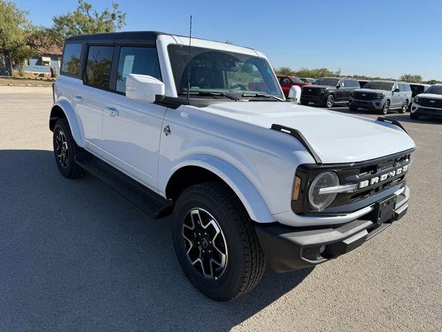 New 2025 Ford Bronco Outer Banks image 1