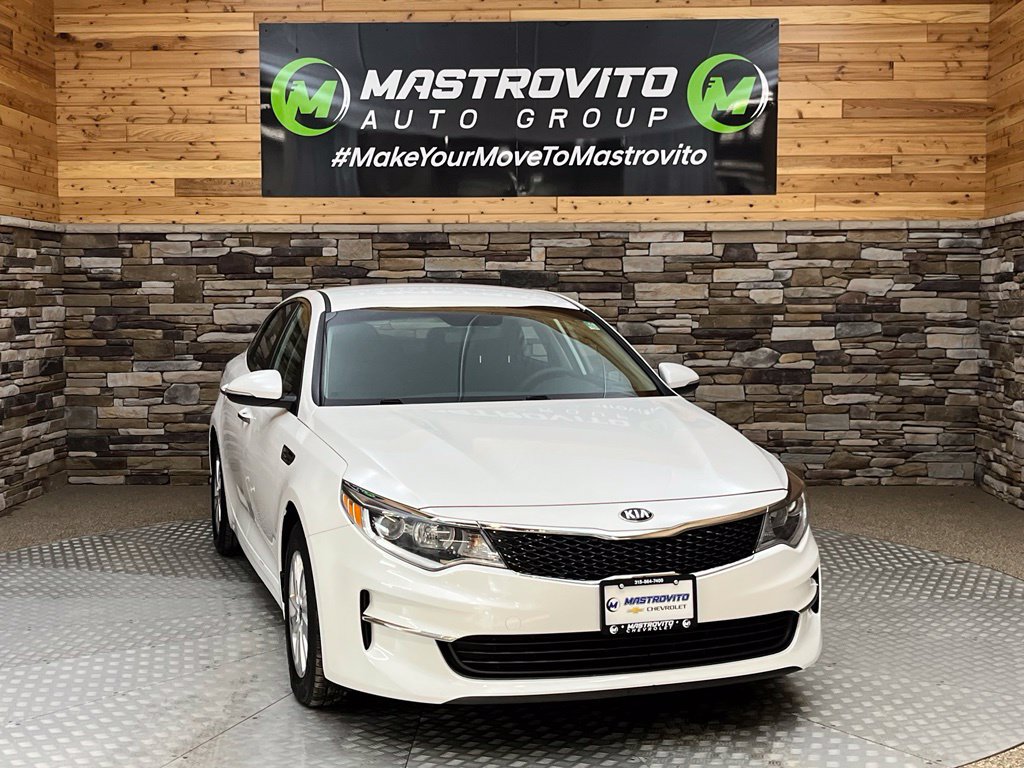 Used 2016 Kia Optima LX FWD image 2