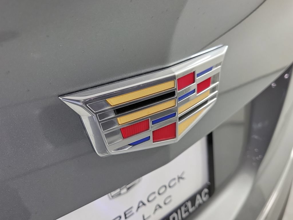 Used 2025 Cadillac XT4 Premium Luxury FWD image 7