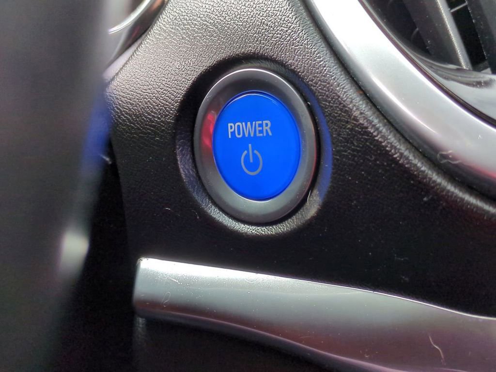 Used 2017 Chevrolet Volt Premier w/ Driver Confidence II Package image 17