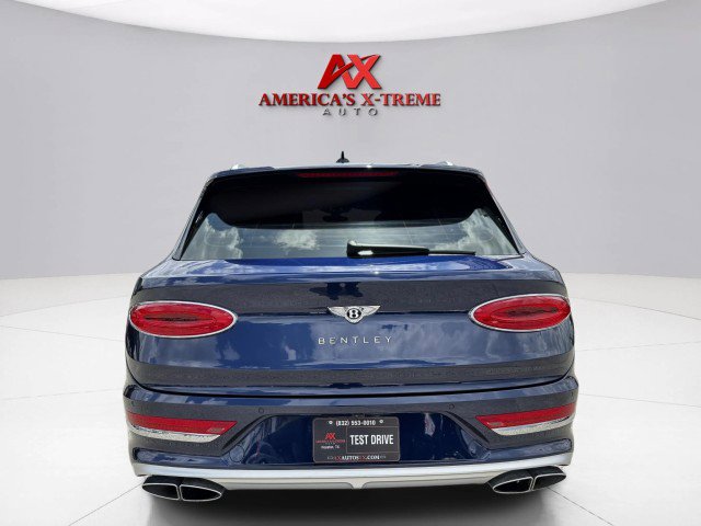 Used 2023 Bentley Bentayga Extended Wheelbase image 4