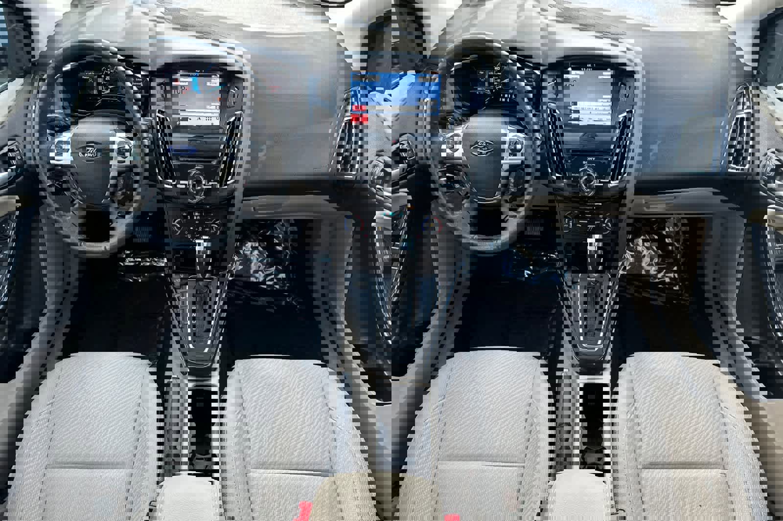 Used 2018 Ford Focus Electric Hatchback image 3