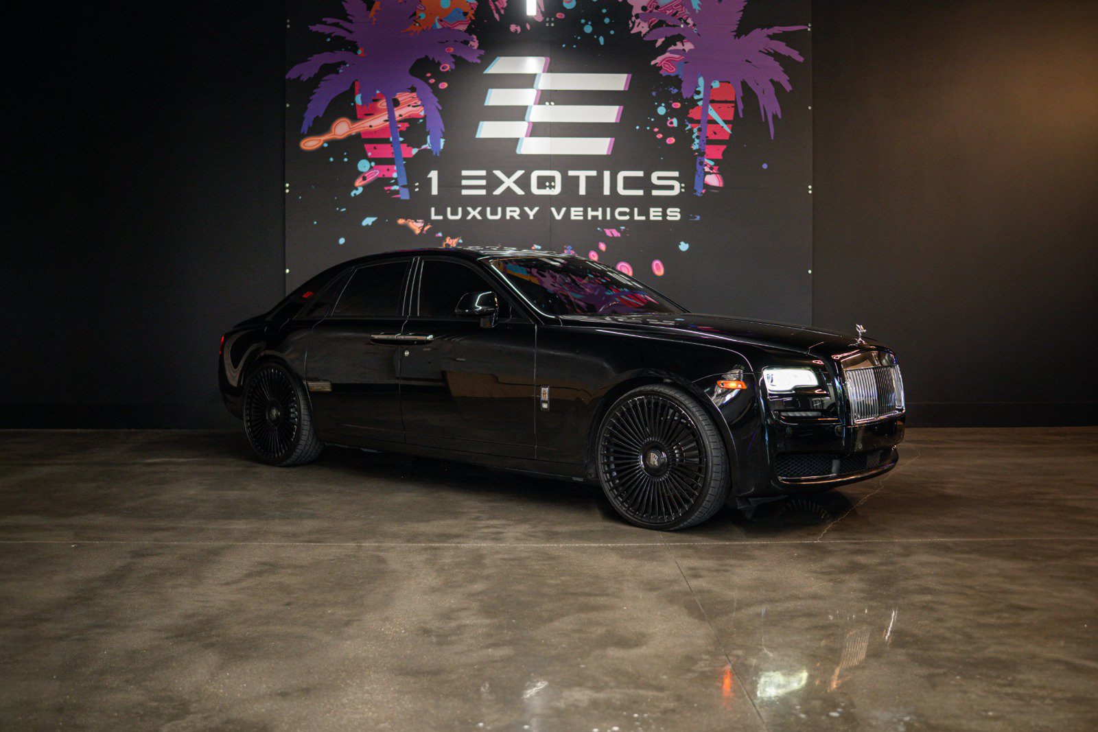 Used 2015 Rolls-Royce Ghost RWD image 4
