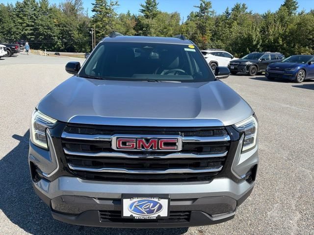 New 2027 GMC Terrain Elevation w/ Elevation Premium Package AWD/4WD image 2