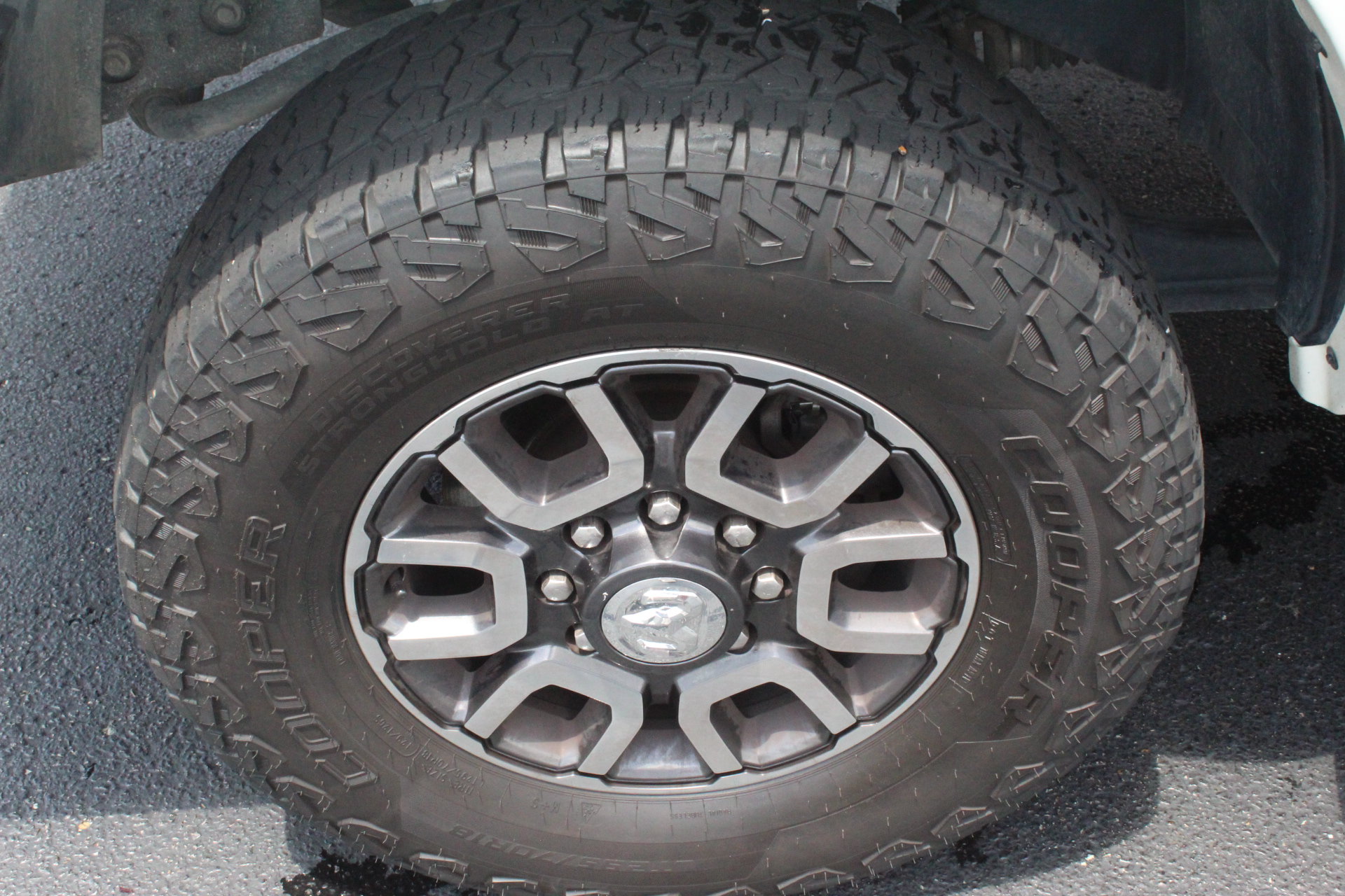 Used 2017 RAM 2500 Laramie w/ Convenience Group AWD/4WD image 10