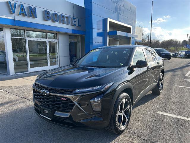Certified 2024 Chevrolet Trax RS w/ Driver Confidence Package