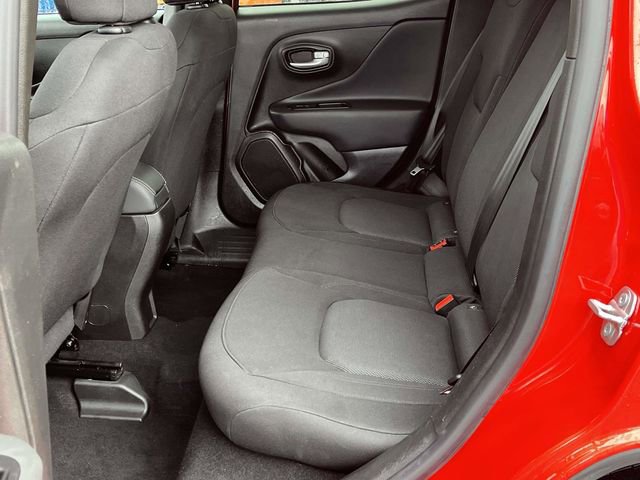 Used 2023 Jeep Renegade Latitude image 15