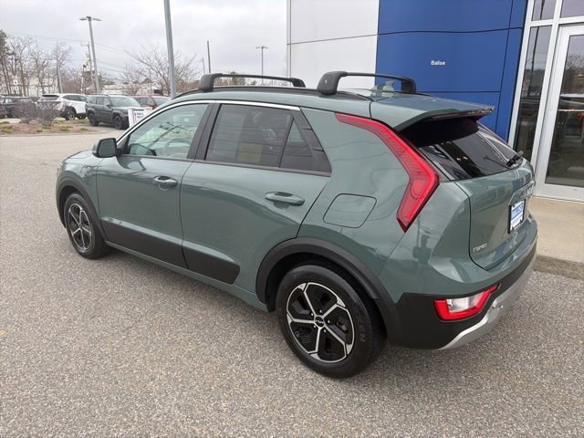 Used 2023 Kia Niro EX w/ EX Cold Weather Package FWD image 5