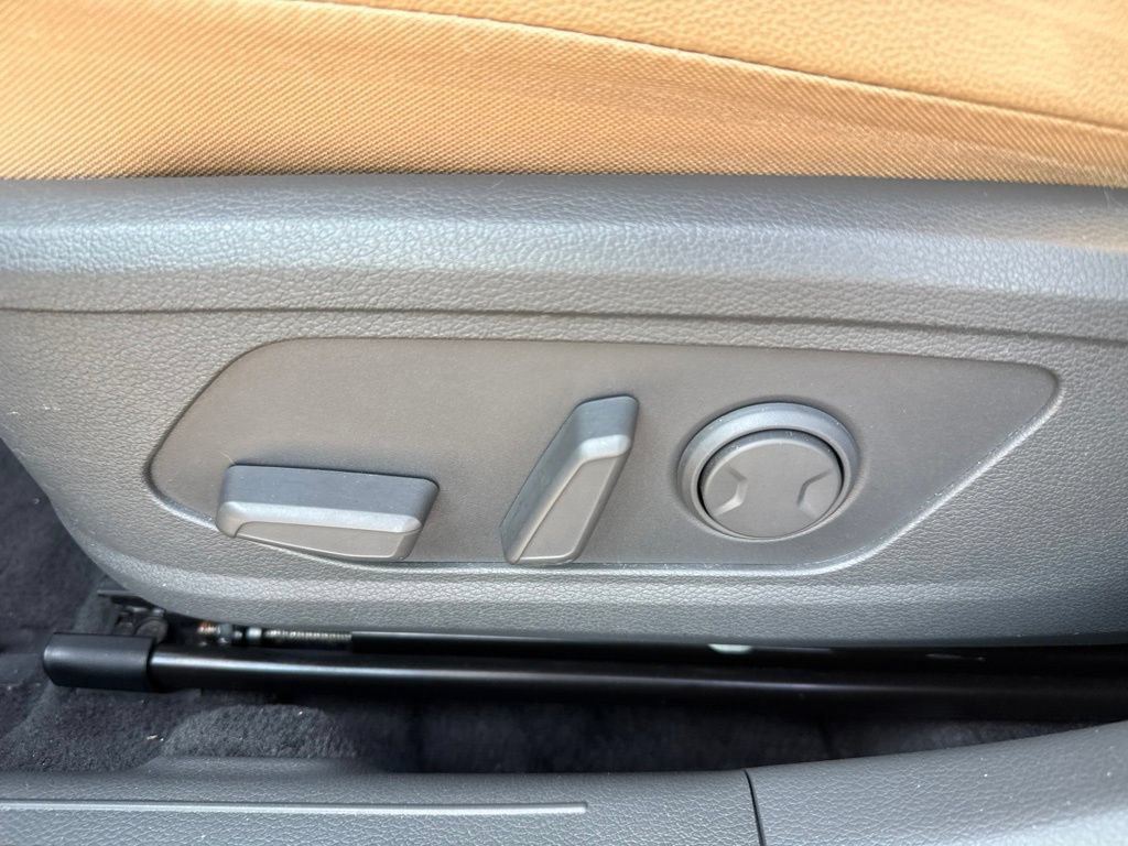 Used 2023 Hyundai Sonata Limited FWD image 17