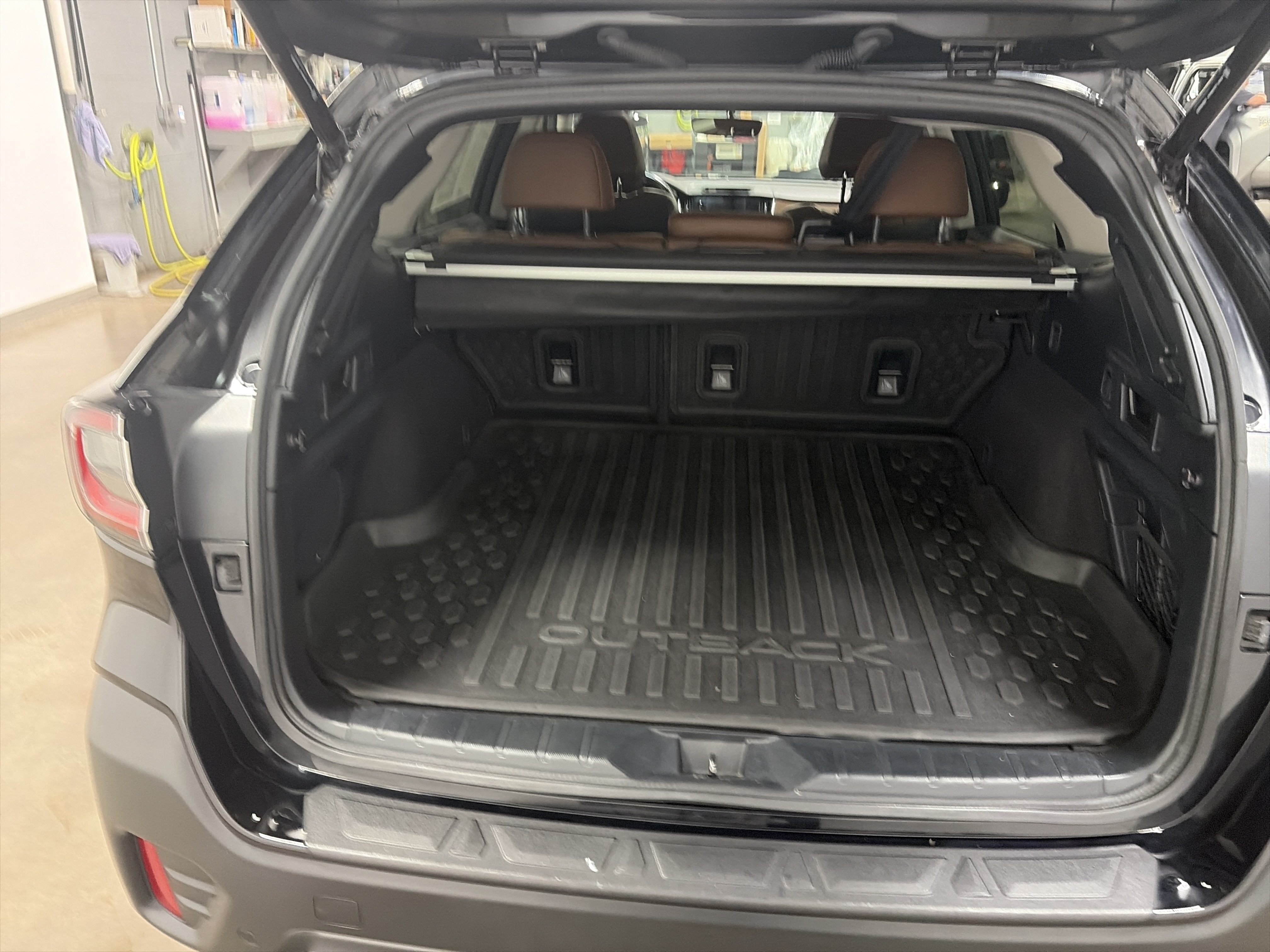 Used 2020 Subaru Outback Touring w/ Popular Package #2 AWD/4WD image 30
