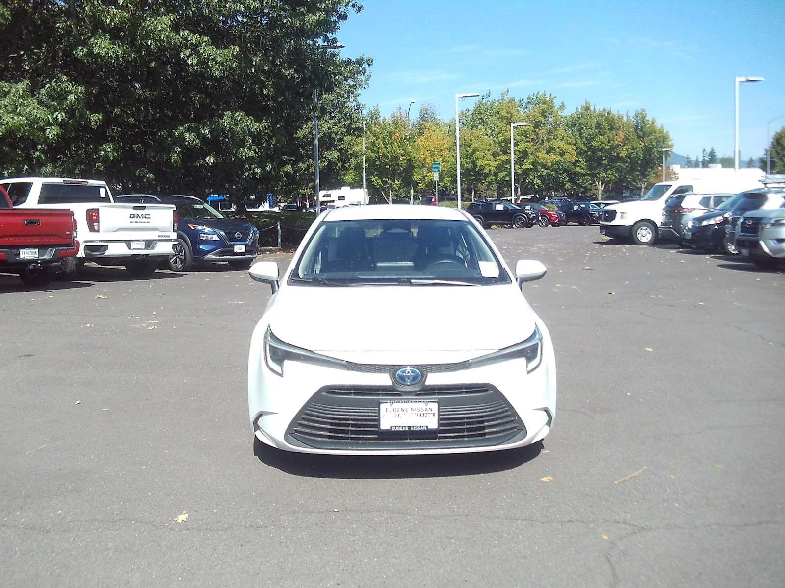 Used 2024 Toyota Corolla LE AWD/4WD image 8