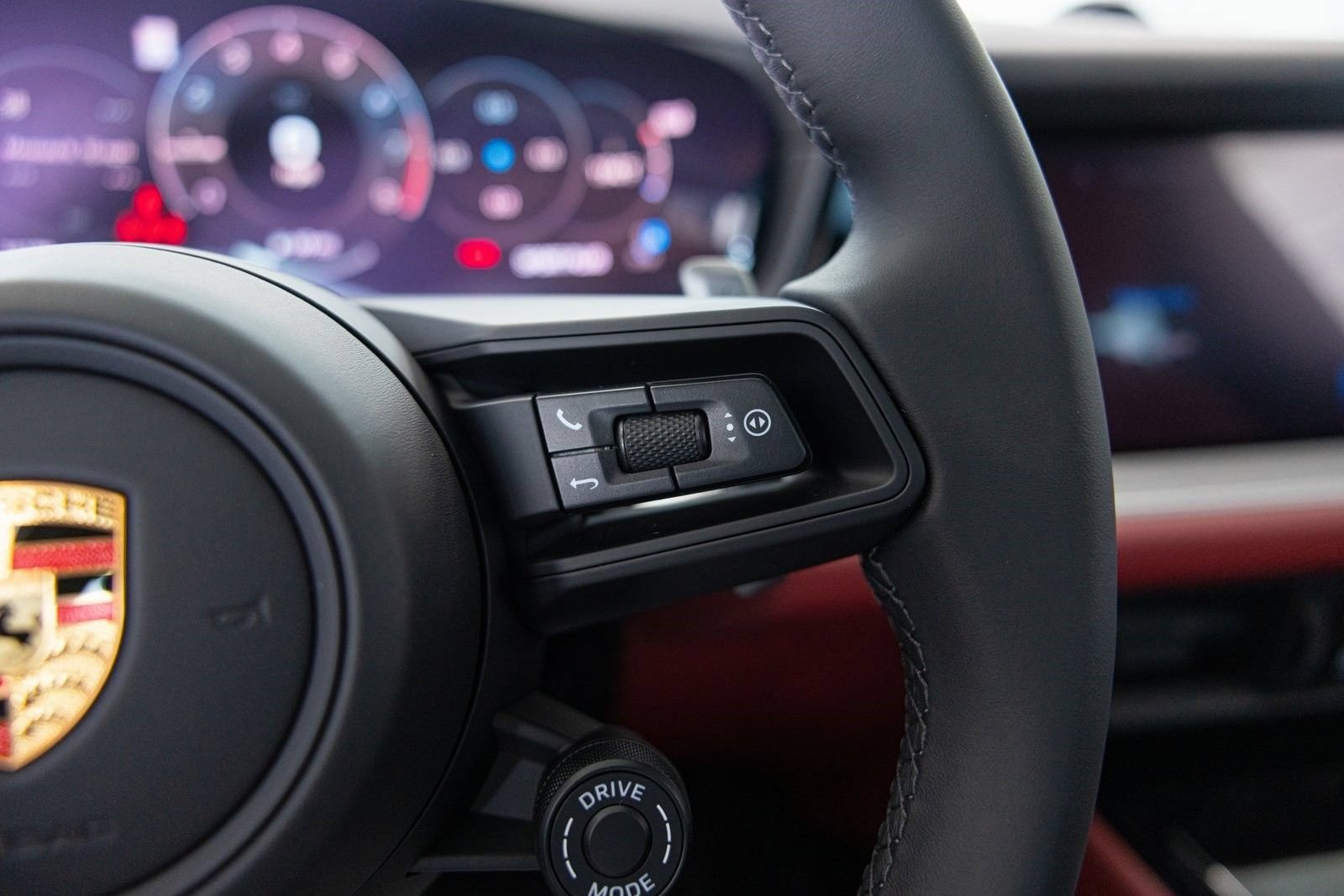 New 2024 Porsche Cayenne Coupe AWD/4WD image 20