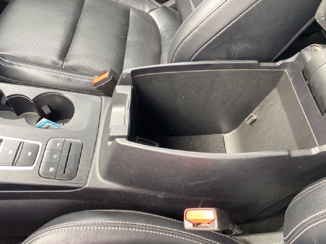 Used 2022 Ford Escape Titanium AWD/4WD image 15