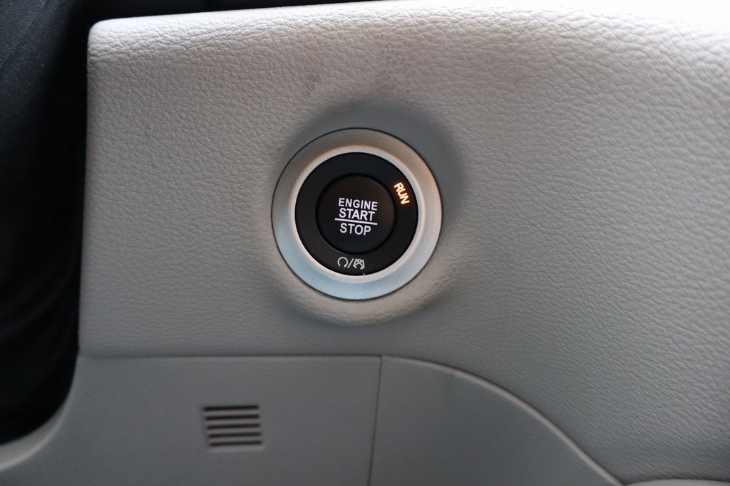 Used 2022 Chrysler Pacifica Limited image 18