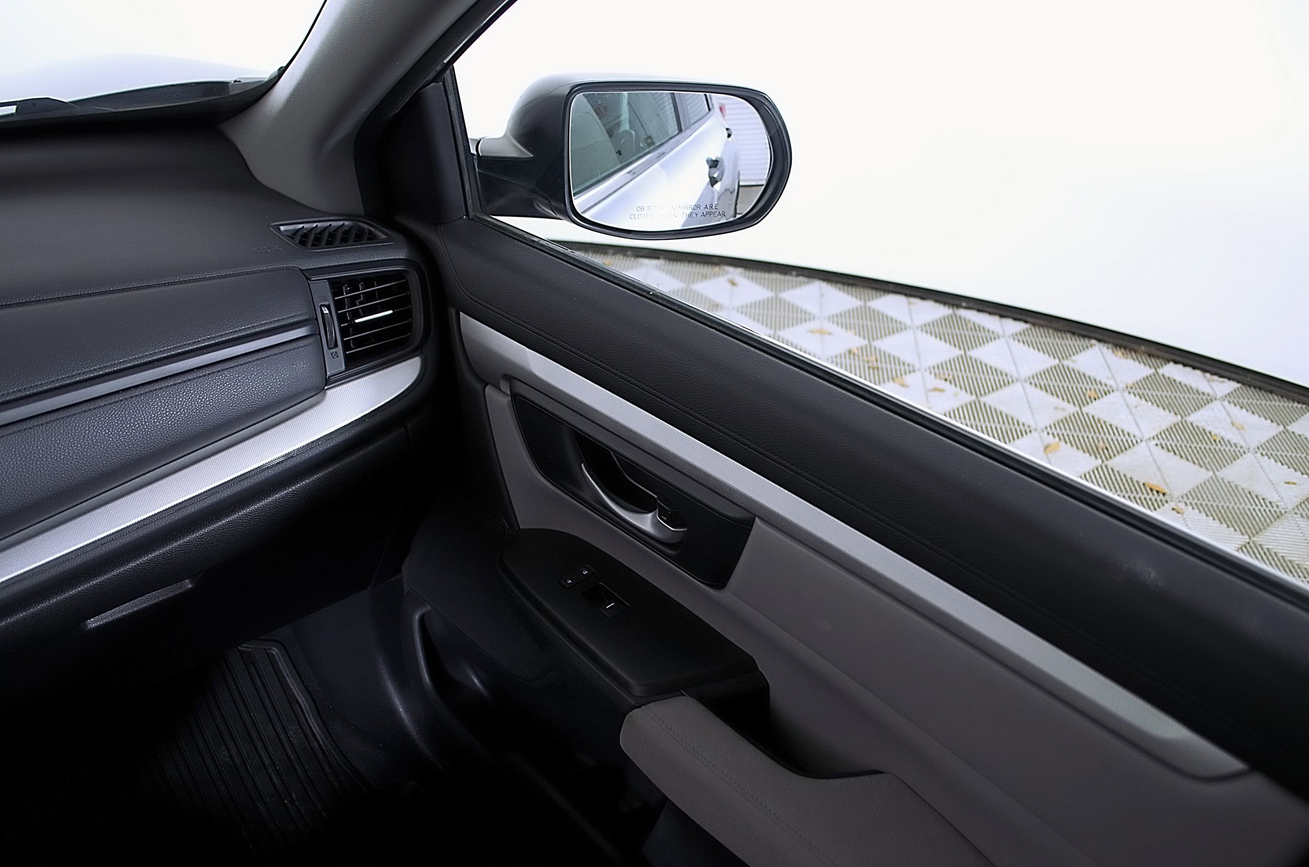 Used 2018 Honda CR-V LX image 26